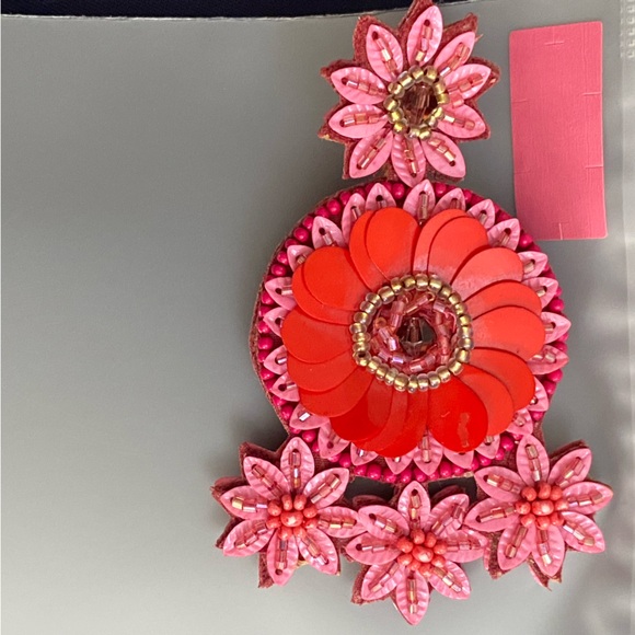 165 Lovely Statement Earrings - Picture 10 of 10